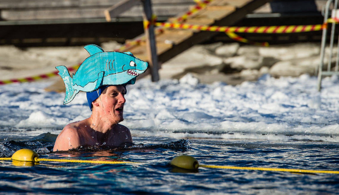 Winter swimming - Swedish Lapland